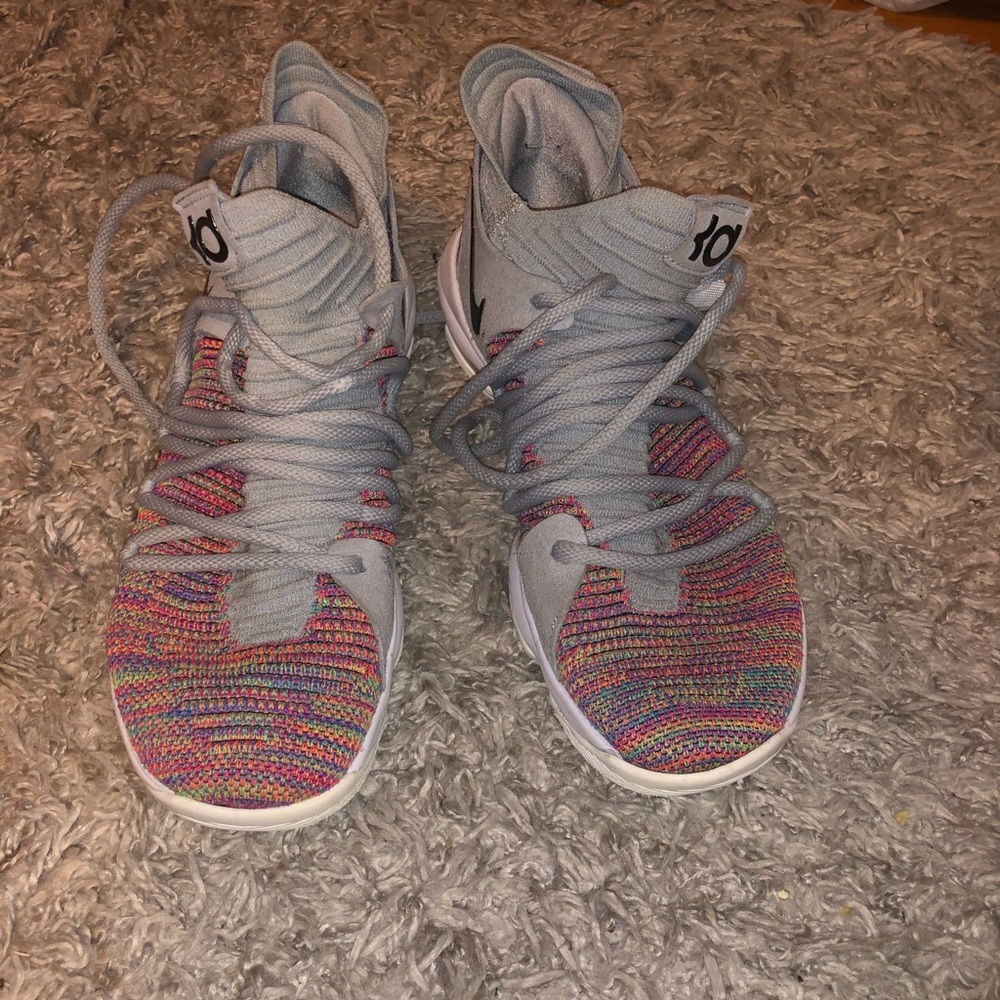KD basketball shoes